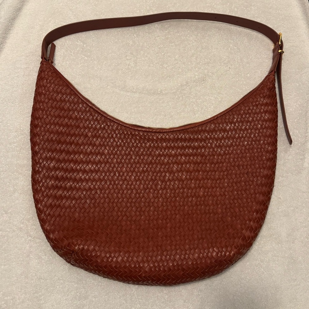 Madewell The Essential Curve Shoulder Bag